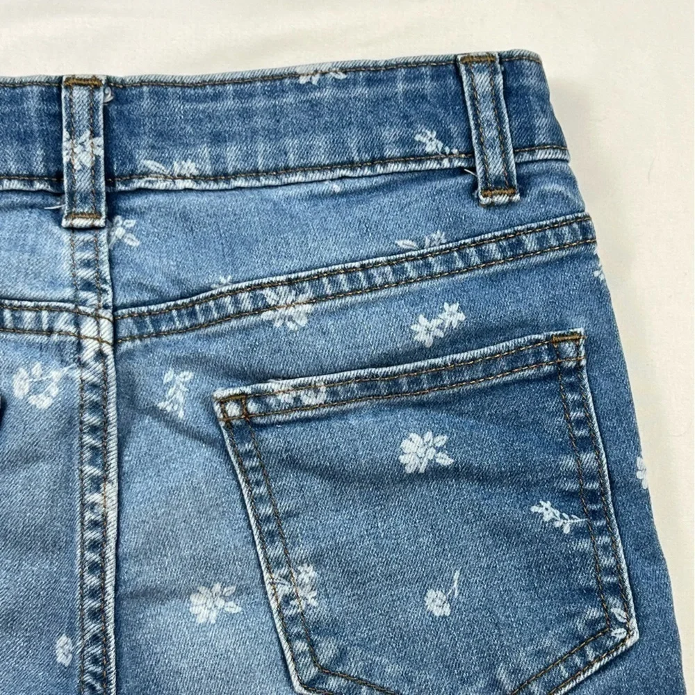 Wonder Nation - Girl’s Shorts - Size 7 - Med Blue Denim - Snap Front